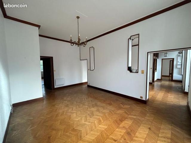 Appartement vente à Saint-Yrieix-la-Perche, Haute-Vienne