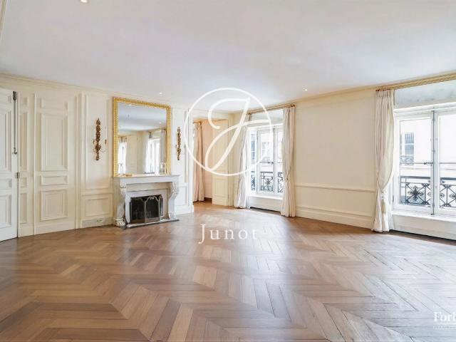 Appartement vente à Paris 1er Arrondissement, Paris