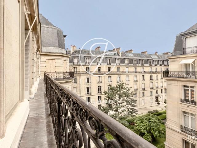 Appartement vente à Paris 8e Arrondissement, Paris