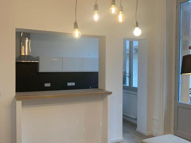 Appartement location à Saint-Étienne, Saint-etienne