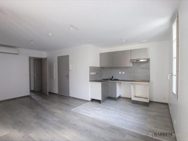 Appartement vente à Lotissement Les Pins, Toulon