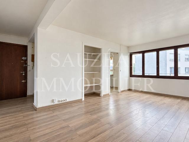 Appartement vente à Porte d'En Bas, Bagneux