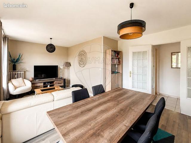 Appartement vente à Saint-Genis-Laval, Rhône