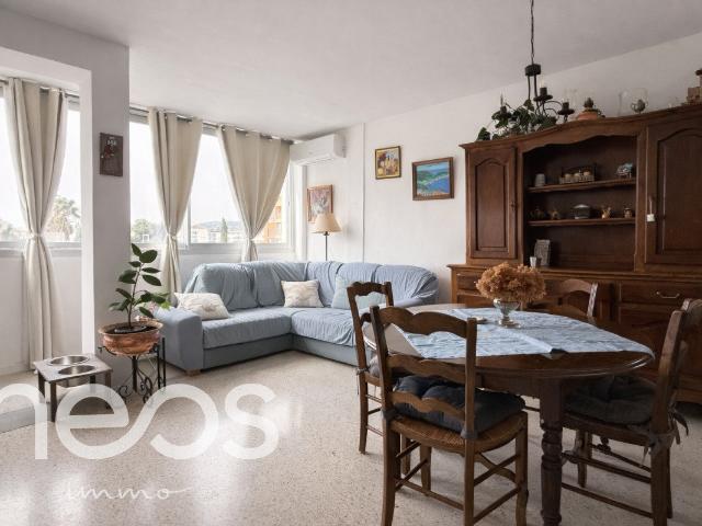 Appartement vente à Arrondissement de Toulon, Le Lavandou