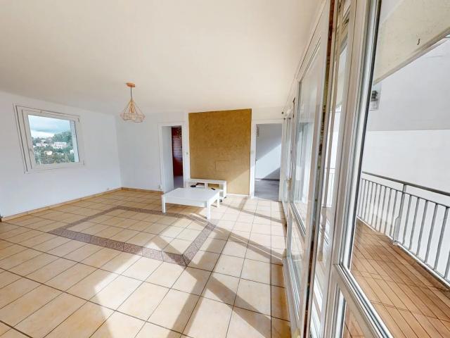 Appartement vente à La Rivière, Saint-Étienne