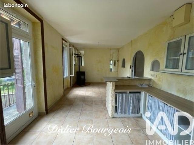 Appartement vente à Saint-Martin-de-Valamas, Ardèche