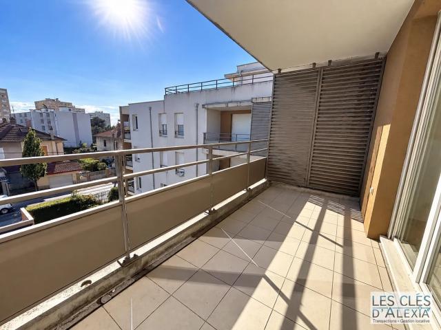 Appartement vente à Centre-Ville / Gare / Garibaldi, Saint-Priest