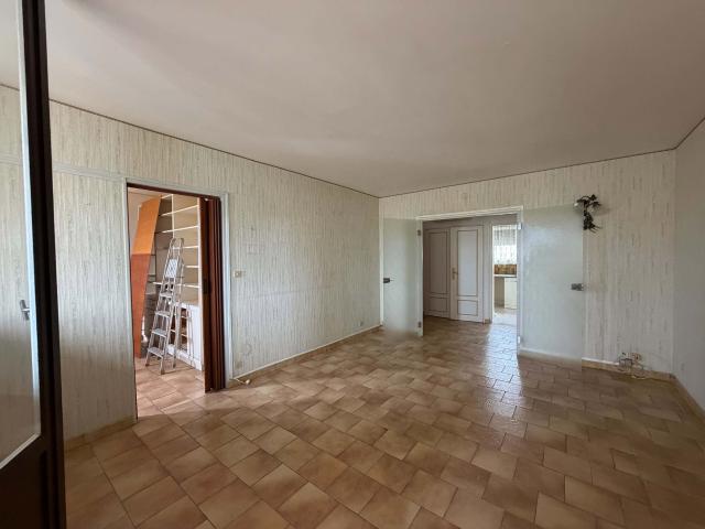Appartement vente à Le Trébon, Arles