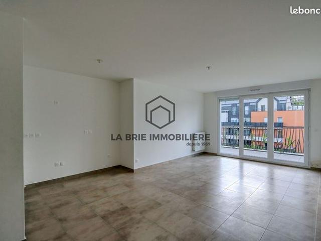 Appartement vente à Torcy, Emerainville