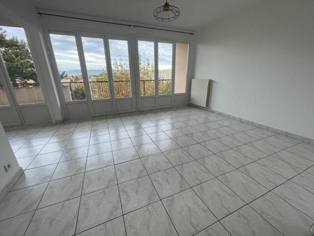 Appartement location à France métropolitaine, Guilherand-granges