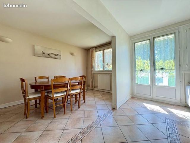 Appartement vente à Créteil, Le Plessis-trévise