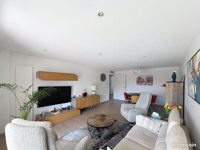 Appartement vente à Arrondissement de Draguignan, Saint-raphaël