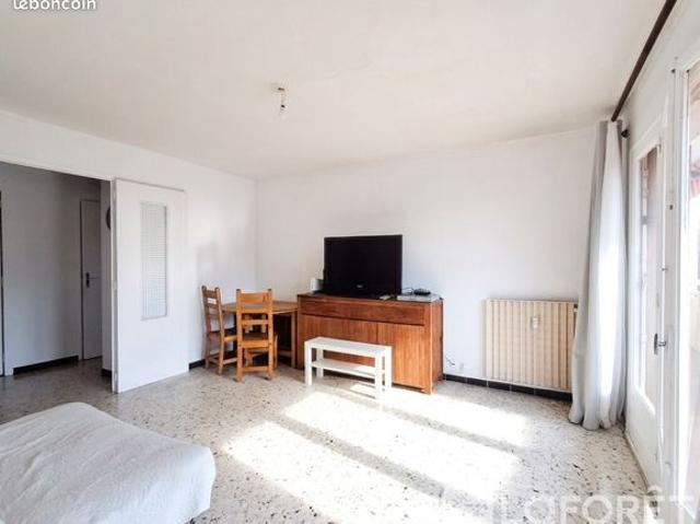 Appartement vente à Arrondissement de Toulon, Hyères