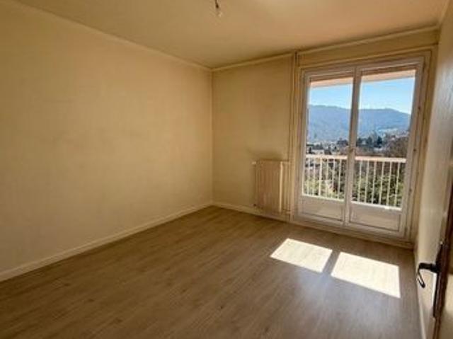 Appartement vente à Saint-Étienne, Firminy