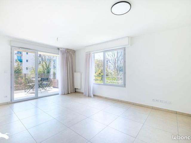 Appartement vente à Saint-Priest, Ardèche