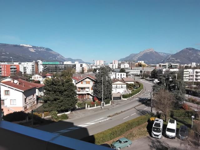 Appartement vente à Quartier Commanderie, Échirolles