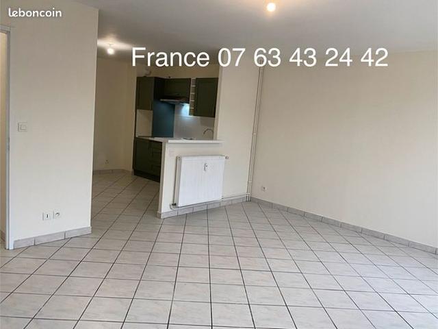 Appartement vente à Grenoble, Saint-blaise-du-buis