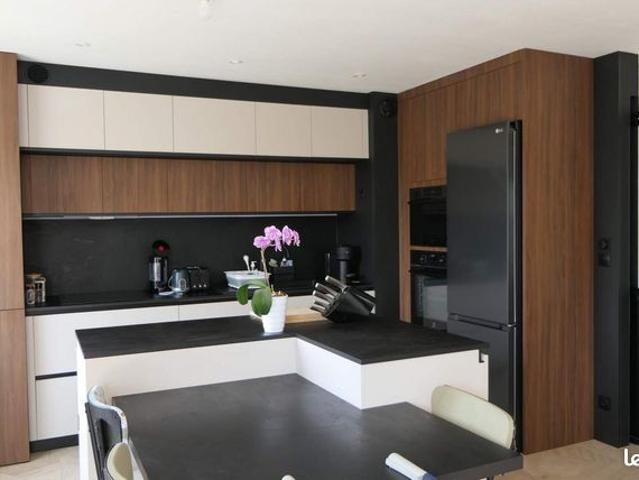 Appartement vente à Tournon-sur-Rhône, Châteaubourg