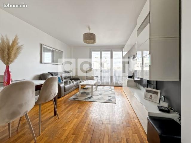 Appartement vente à Courbevoie, Hauts-de-Seine