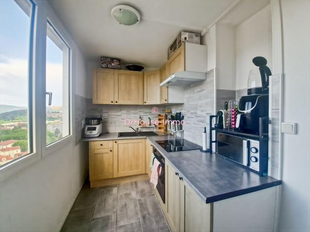 Appartement vente à Saint-Étienne, Firminy