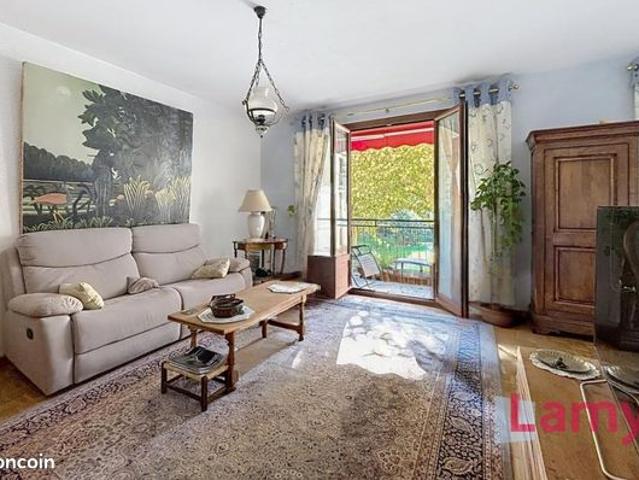 Appartement vente à Aix-en-Provence, Aix-en-provence