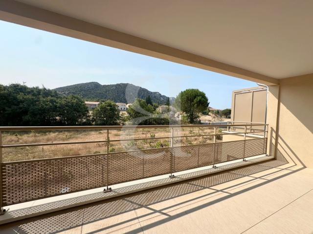Appartement vente à Apt, Robion