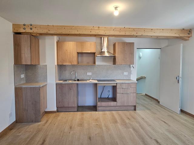 Appartement location à Chez Tholly, Sourcieux-les-Mines