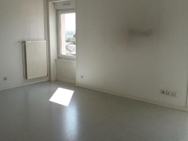 Appartement location à Le Coteau, Varenne-sud