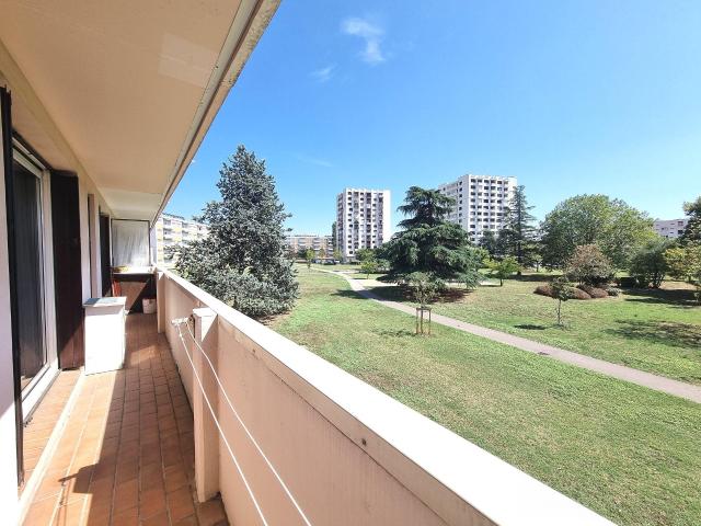 Appartement vente à Résidence Alpes-Alpe Azur, Saint-Priest