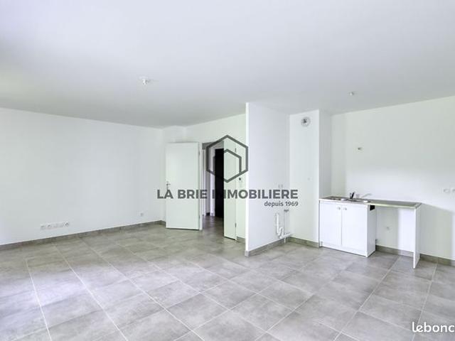 Appartement vente à Torcy, Emerainville