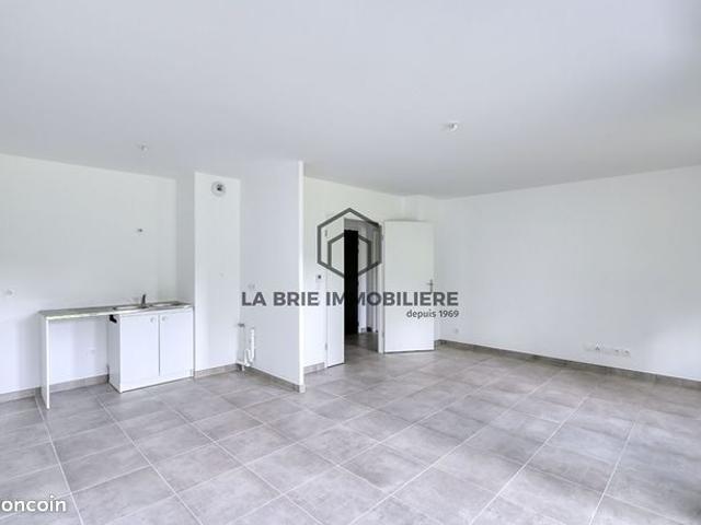 Appartement vente à Torcy, Emerainville