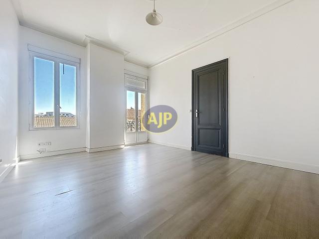 Appartement vente à Bordeaux, Port de la Lune, Bordeaux