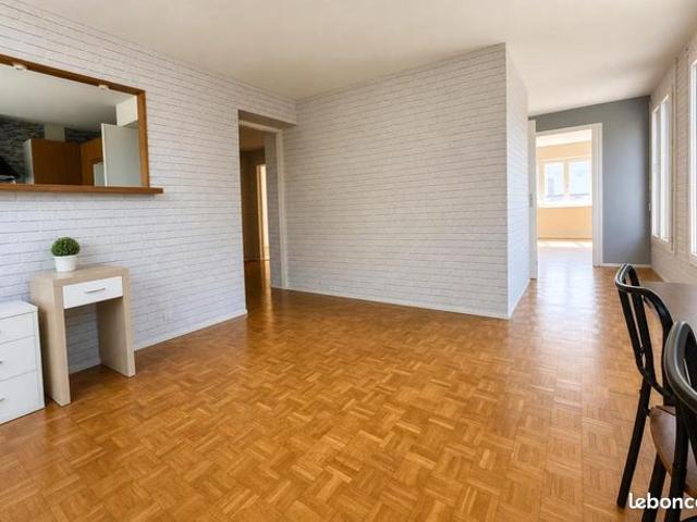 Appartement vente à Évry, Petit-bourg