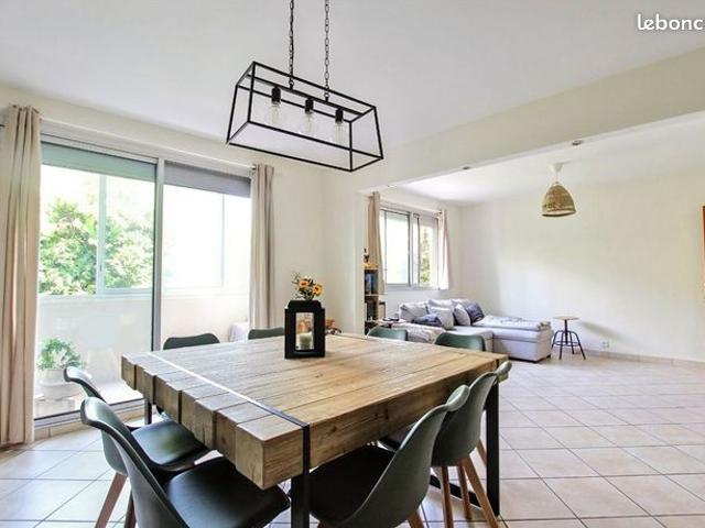 Appartement vente à Privas, Saint-priest