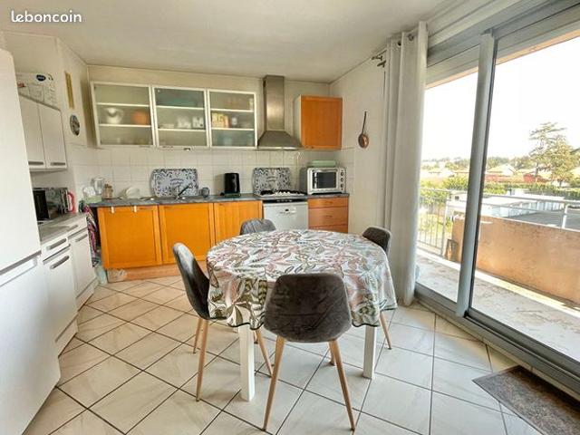 Appartement vente à La Tour-du-Pin, La Verpillière