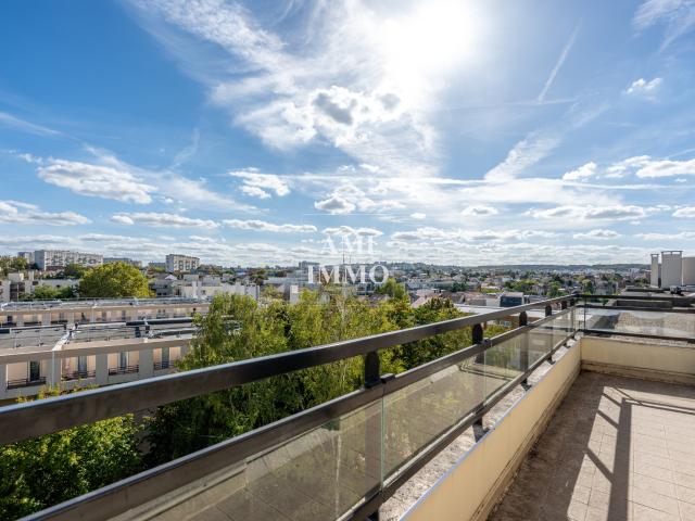 Appartement vente à Quartier Les Hauts d'Issy / Les Epinettes / Le Fort, Issy-les-Moulineaux