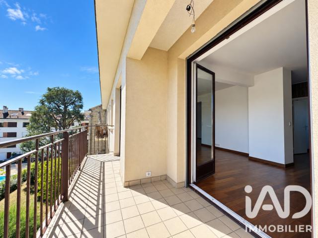 Appartement vente à Les Sentes, Bailly