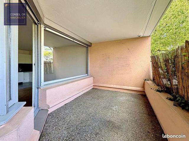 Appartement vente à Saint-Genis-Laval, Rhône