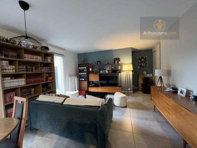 Appartement vente à Zones d'activités de Pariwest, Maurepas