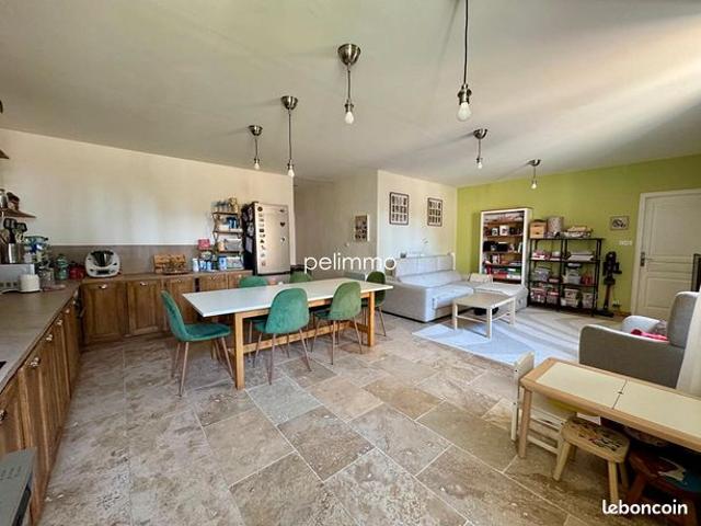 Appartement vente à Aix-en-Provence, Lambesc