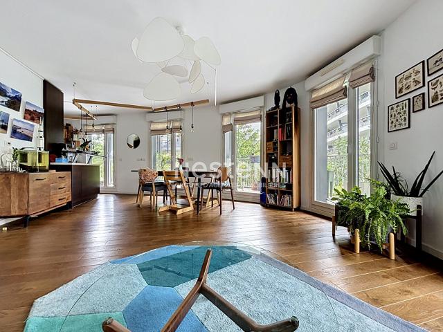 Appartement vente à Quartier Les Hauts d'Issy / Les Epinettes / Le Fort, Issy-les-Moulineaux