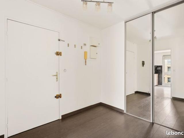 Appartement vente à Courbevoie, Hauts-de-Seine