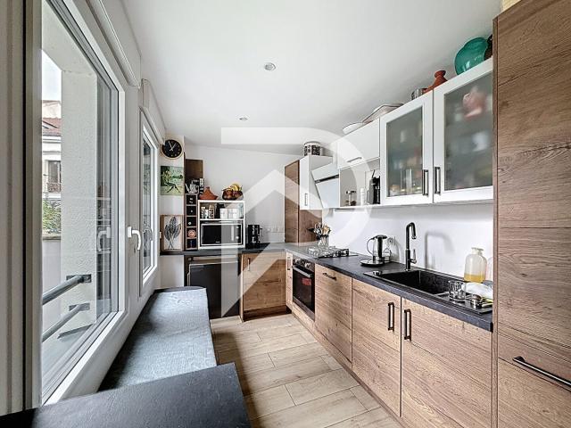 Appartement vente à Quartier Les Hauts d'Issy / Les Epinettes / Le Fort, Issy-les-Moulineaux