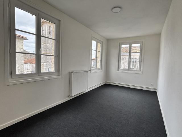 Appartement location à France métropolitaine, Rochefort