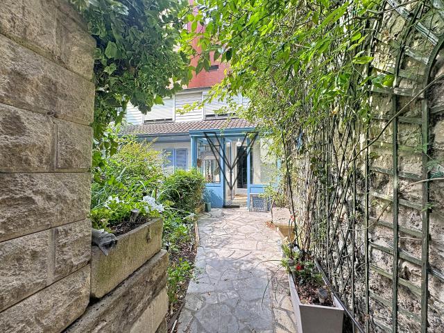 Maison vente à Paris, Île-de-France