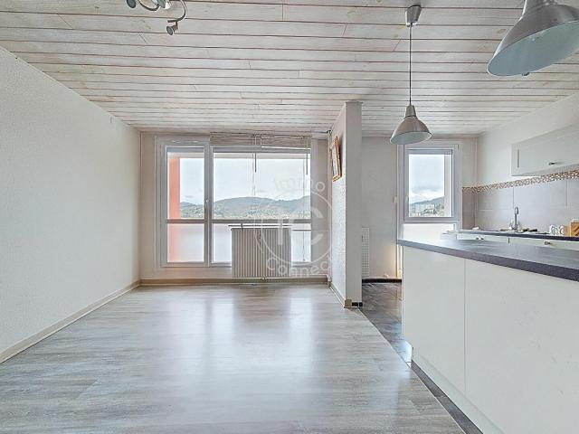 Appartement vente à Saint-Étienne, Firminy