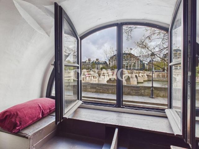 Appartement vente à Paris 1er Arrondissement, Paris