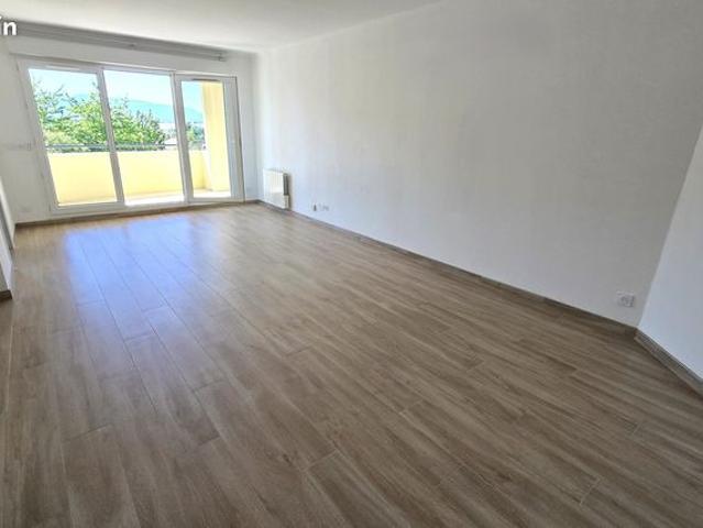 Appartement vente à Gex, Auvergne-Rhône-Alpes