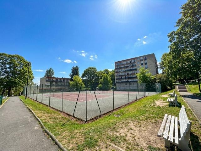 Appartement vente à Résidence de la Theuillerie, Ris-Orangis