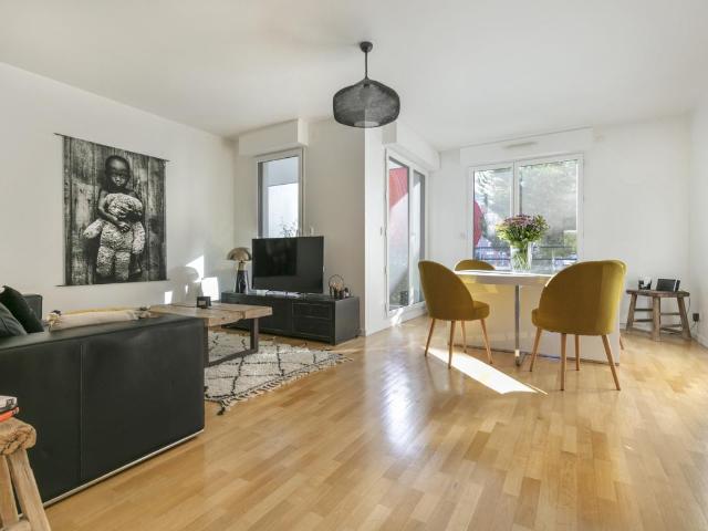 Appartement vente à Quartier La Ferme / Les Îles / Les Chartreux, Issy-les-Moulineaux